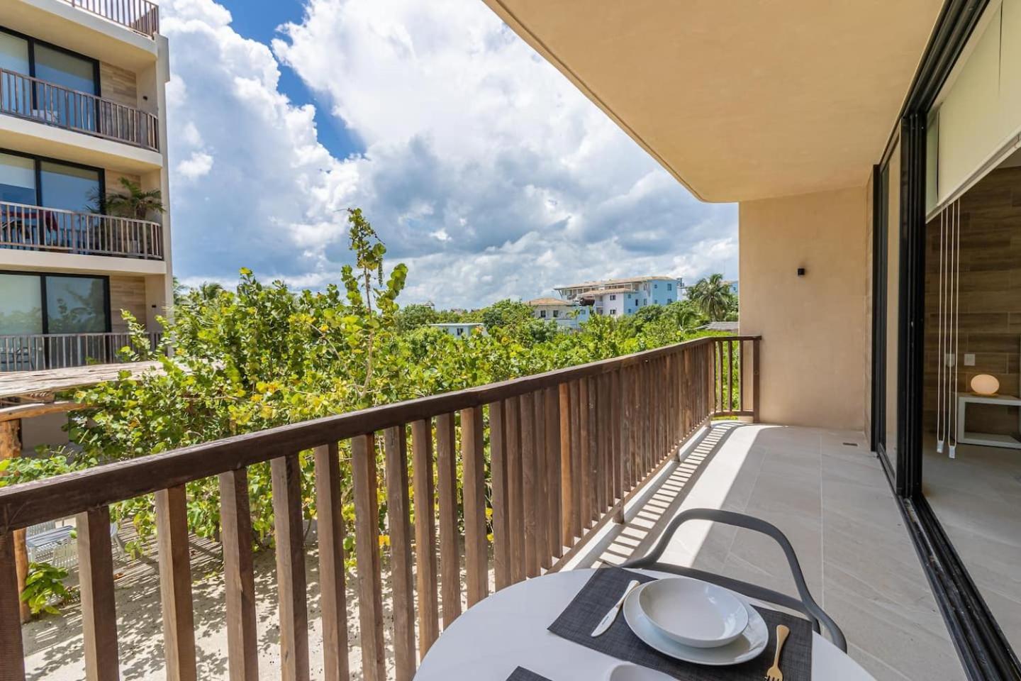 Pool View Loft Steps From The Ocean In Punta Cocos - C101 Hotel Isla Holbox Kültér fotó
